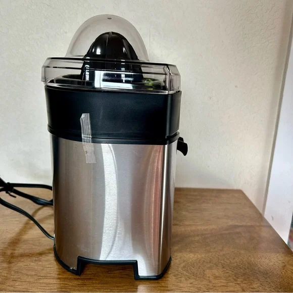 NEW Cuisinart Pulp Control Citrus Juicer CCJ-500 - Picture 2 of 6